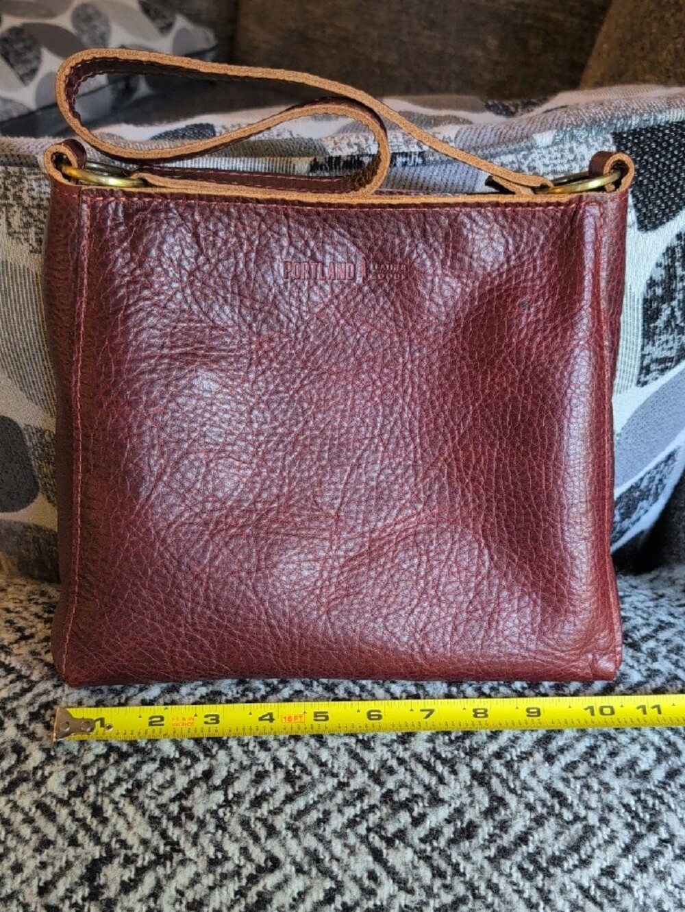 Portland Leather Cinnamon Bear Triangle Shoulder Bag NWOT - Picture 11 of 14